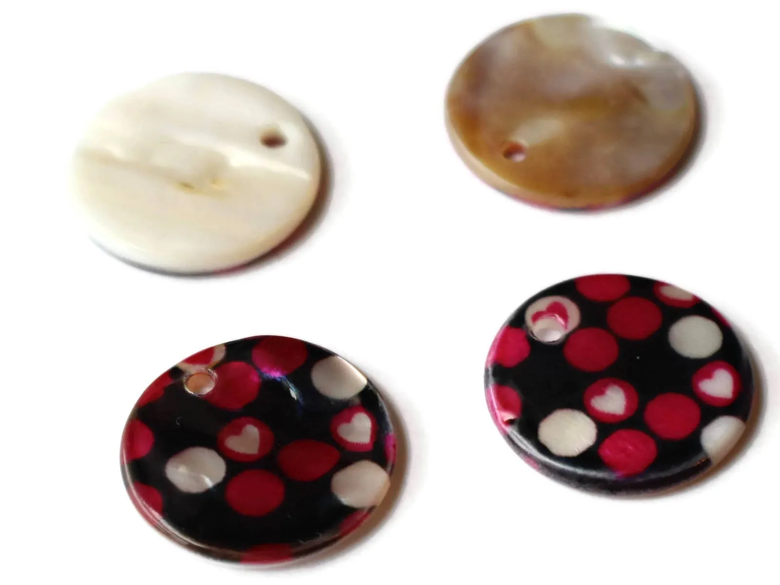 4 20mm Heart And Dot Charm Printed Shell Charm