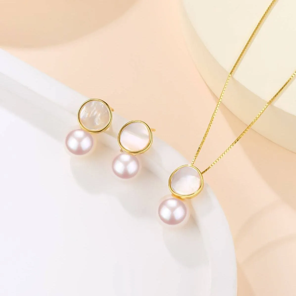 8-9mm Freshwater Petal & Mother of Pearl Set