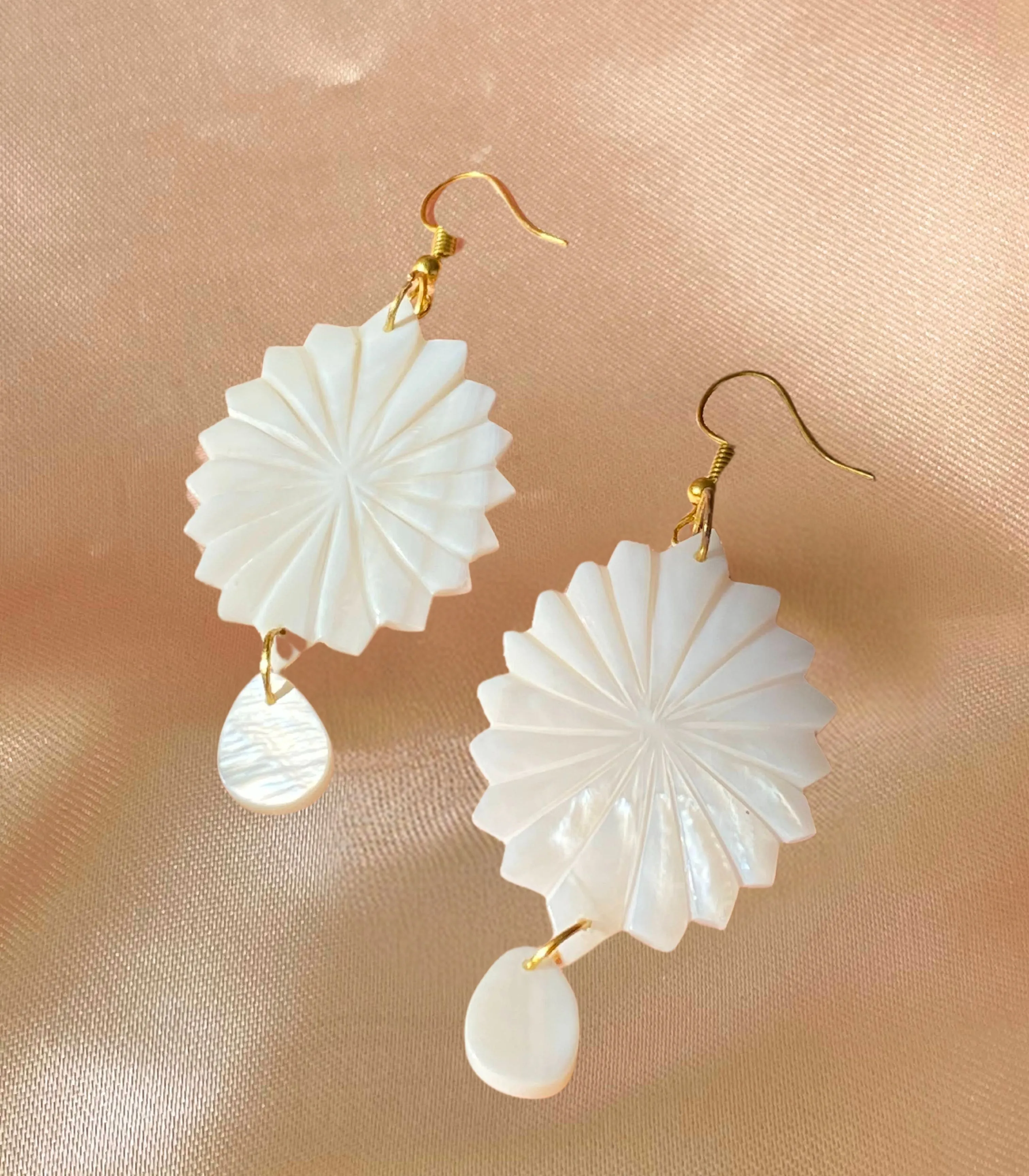 Anahaw Mother of Pearl Earrings