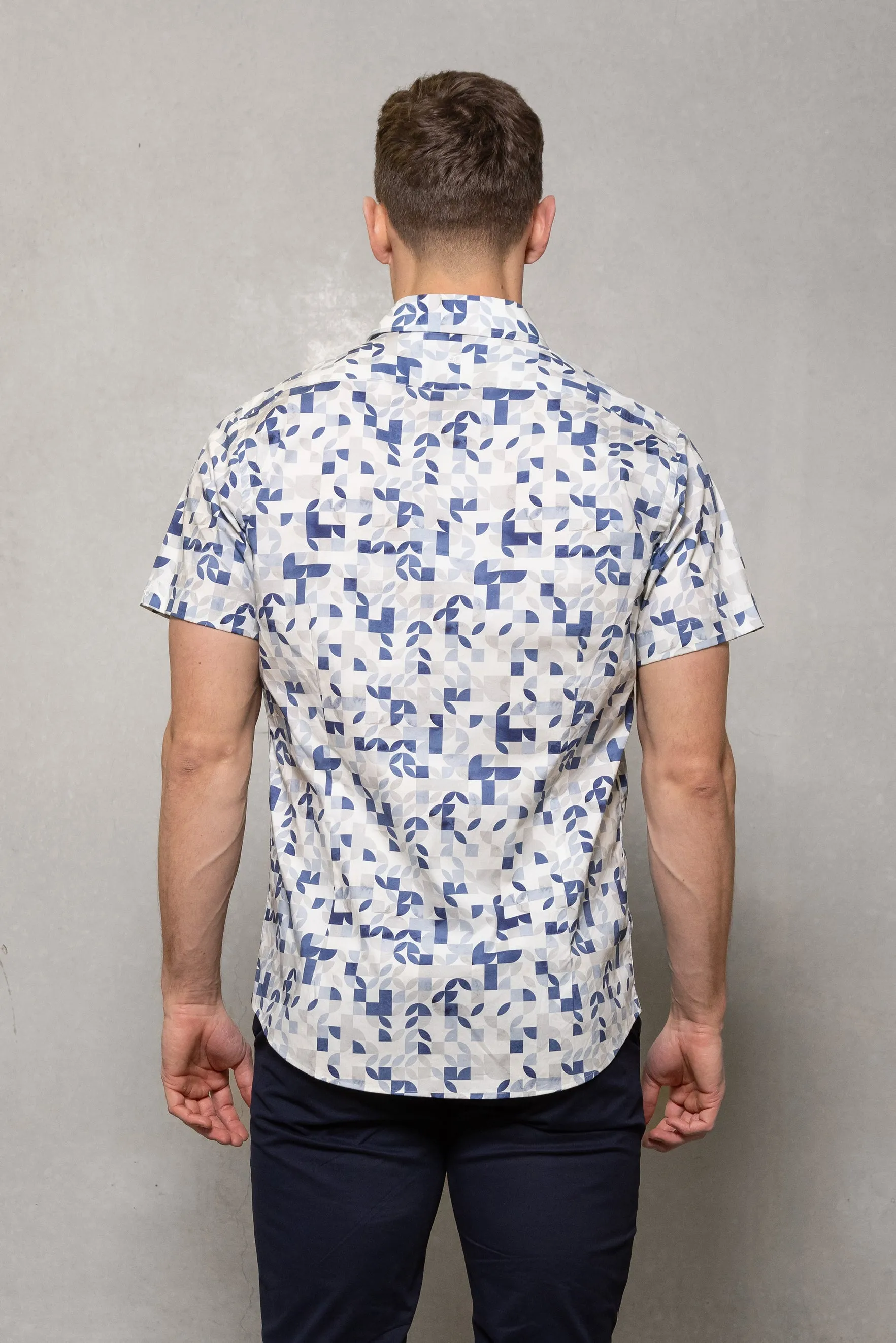 Brody Short Sleeve Print Shirt: Sky