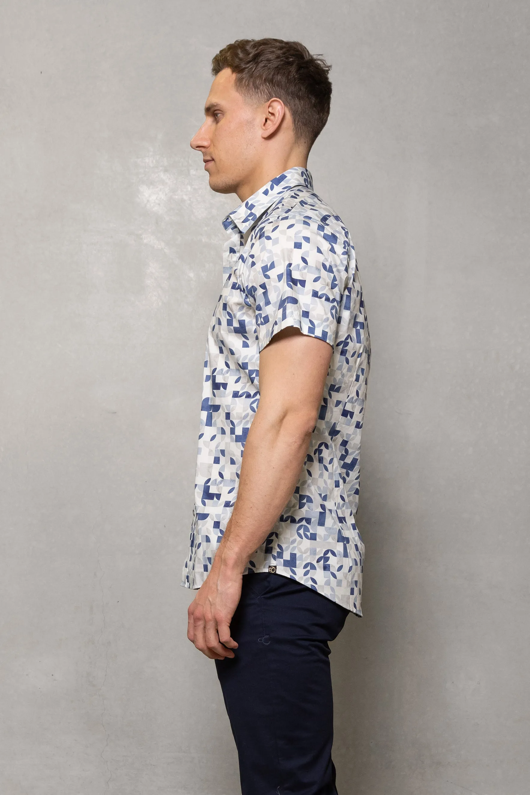 Brody Short Sleeve Print Shirt: Sky