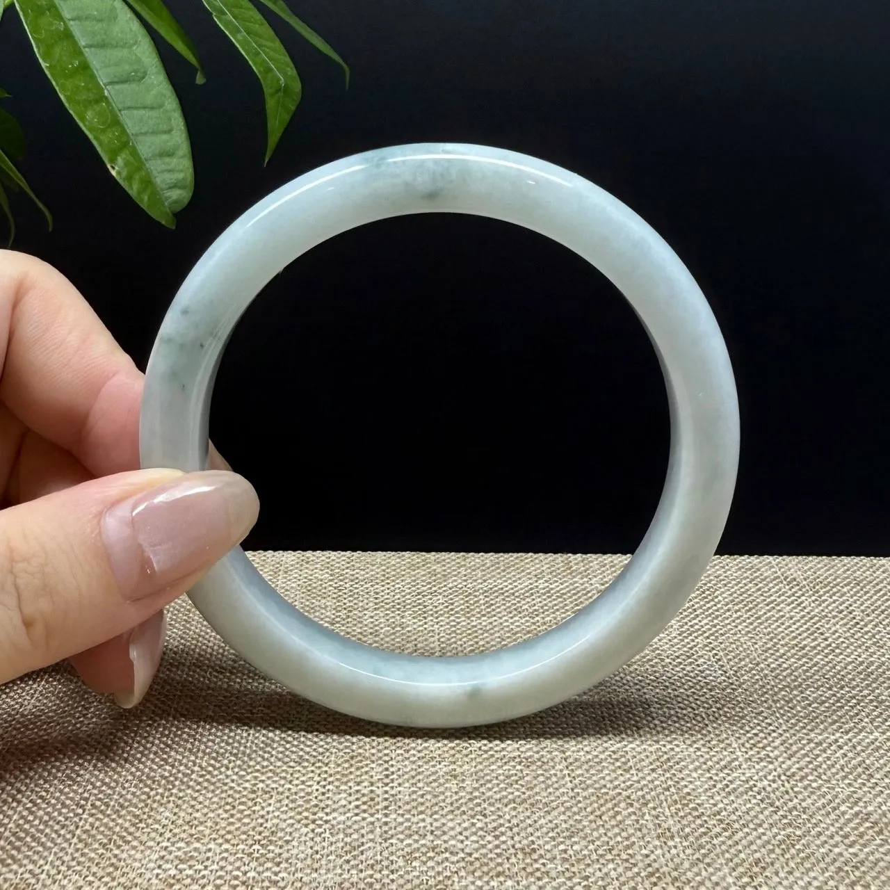 Genuine Burmese Green Jade Jadeite Bangle Bracelet ( 61.8mm )