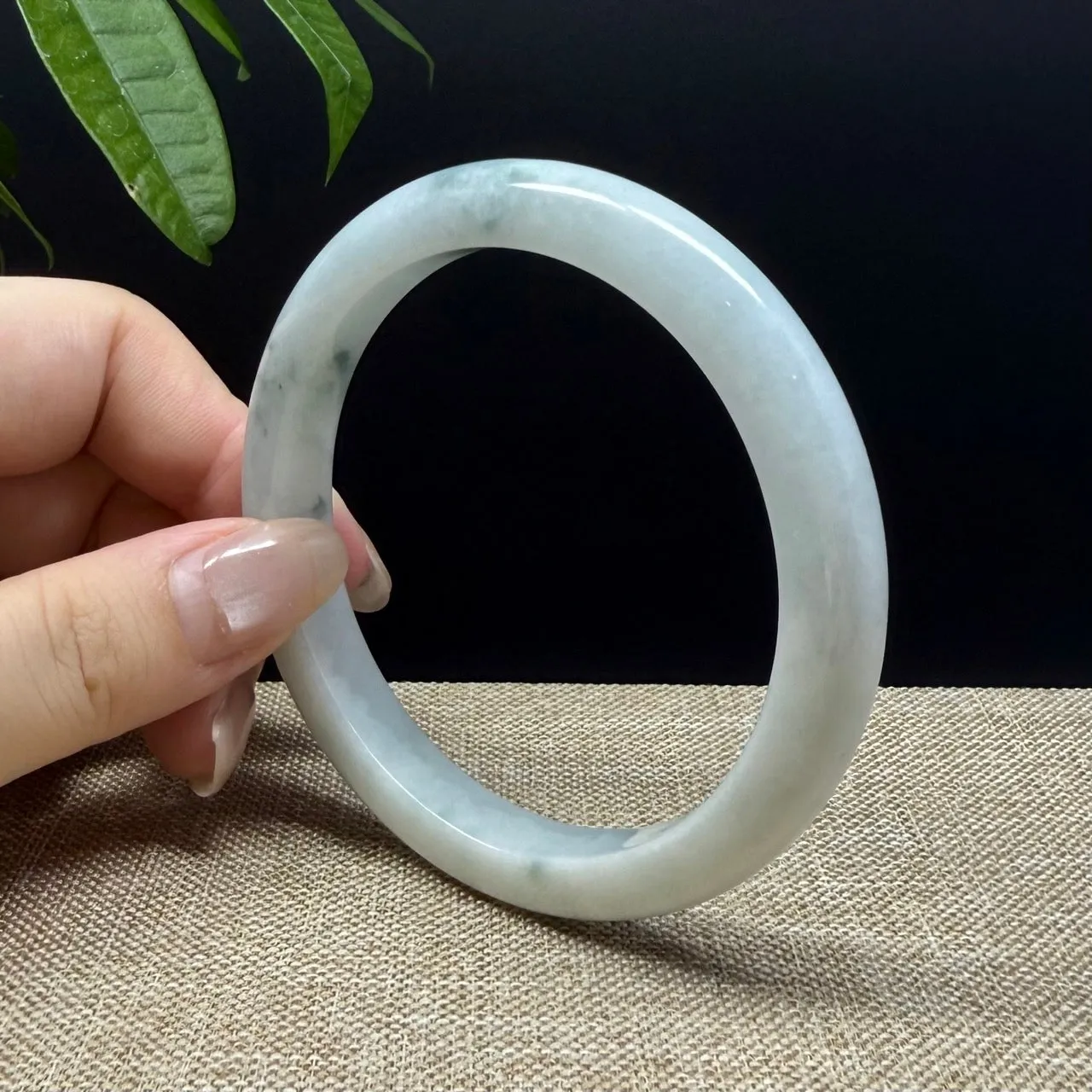 Genuine Burmese Green Jade Jadeite Bangle Bracelet ( 61.8mm )