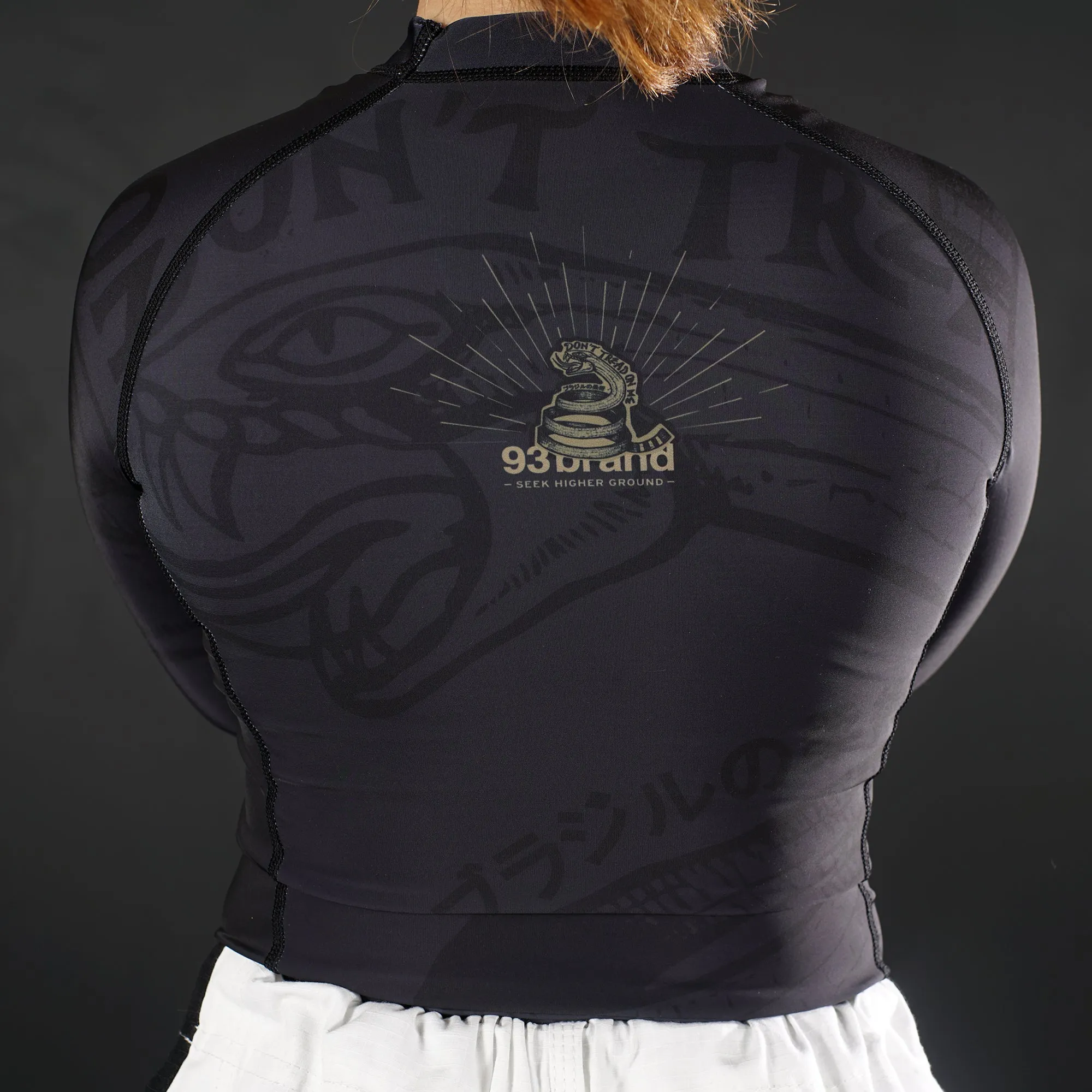 STRONG SNAKE Long-Sleeve Women's Rash Guard