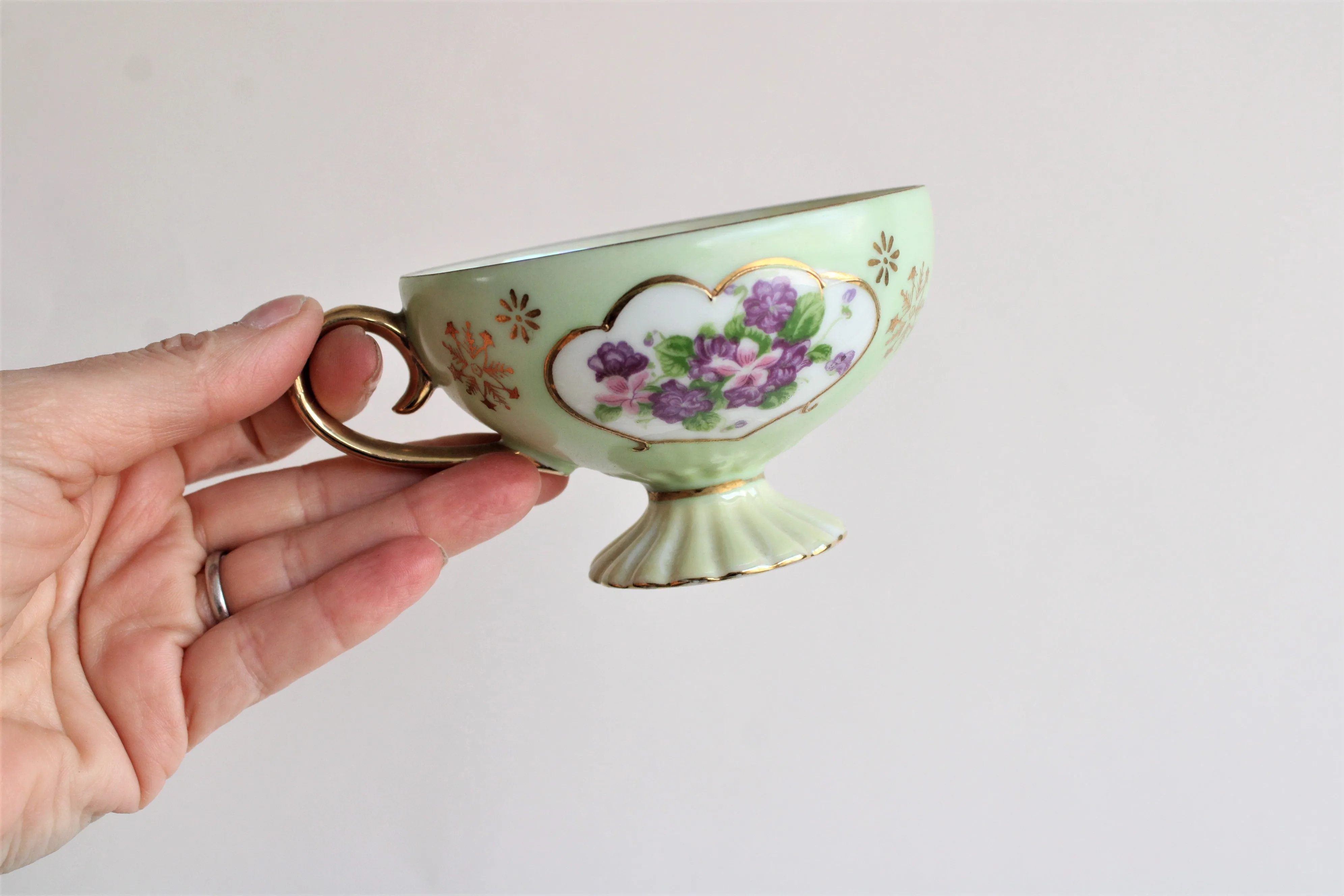 Vintage 1950s Lefton Violet Tea Cup